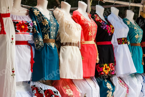 Preview: Traditional Mexican dresses