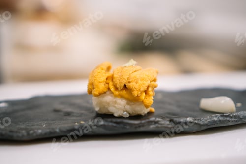 Preview: Uni Sushi