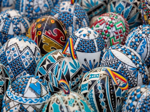 Preview: Closeup shot of many Romanian Orthodox Easter eggs