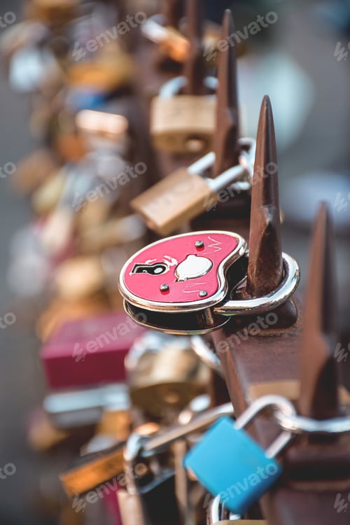 Preview: Love locks on a bridge