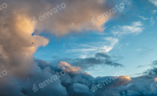 Preview: Colorful clouds in the sky.