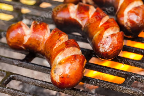 Preview: Grilling sausages.