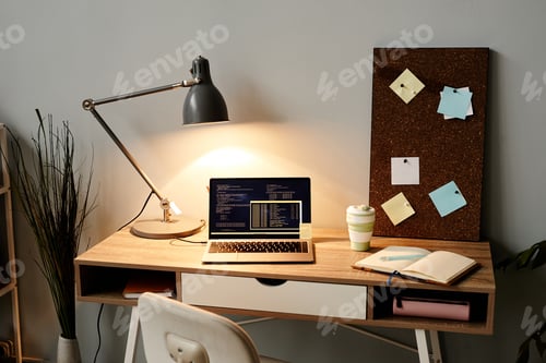 Preview: Programmers Workplace in Lamp Light
