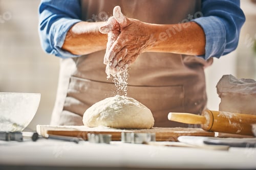 Preview: Hands preparing dough