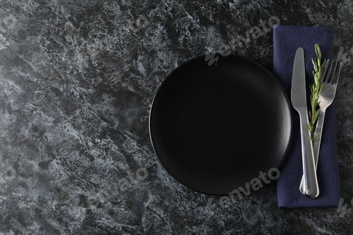 Preview: Minimal table setting with blank dish, space for text