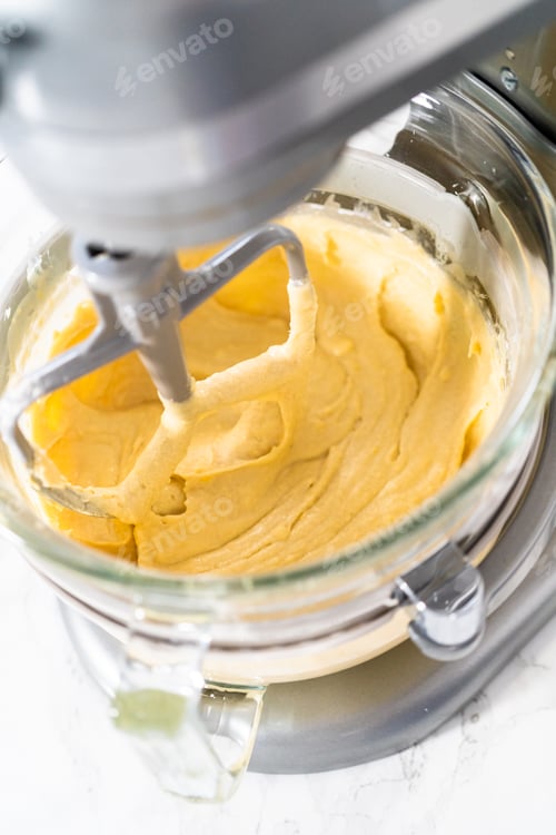 Preview: Mini Easter Bread Kulich