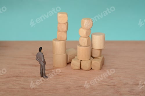 Preview: pondered the problem and the challenge of development, searching for a solution for the company