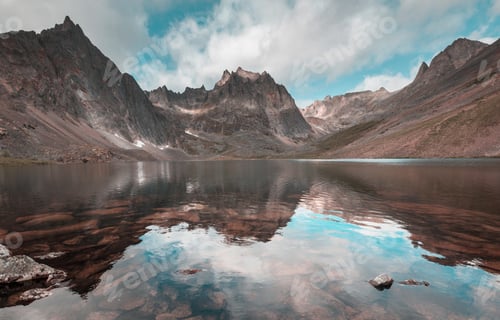 Preview: Lake in tundra