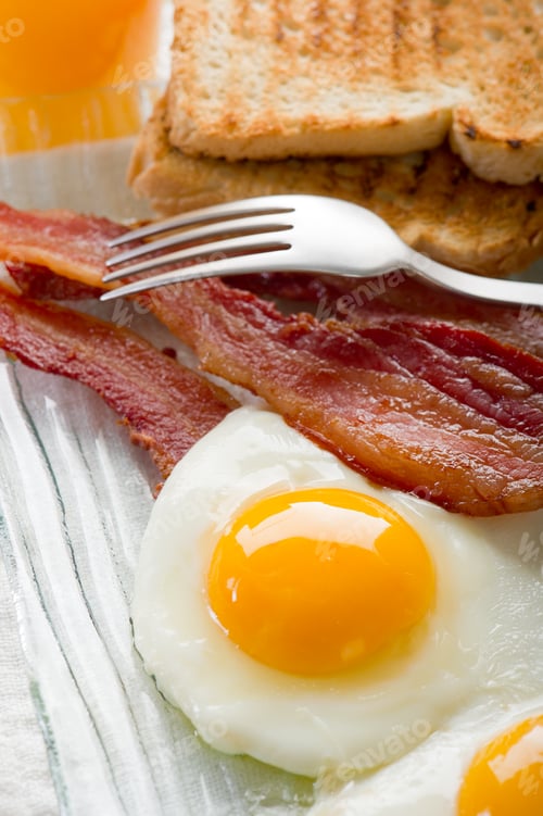 Preview: eggs with bacon