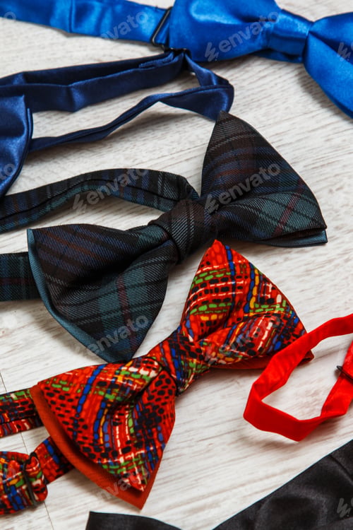 Preview: Different bow ties