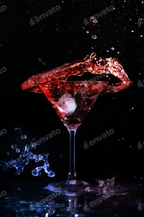 Preview: Splashing martini