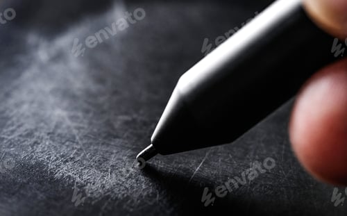 Preview: drawing tablet and pen