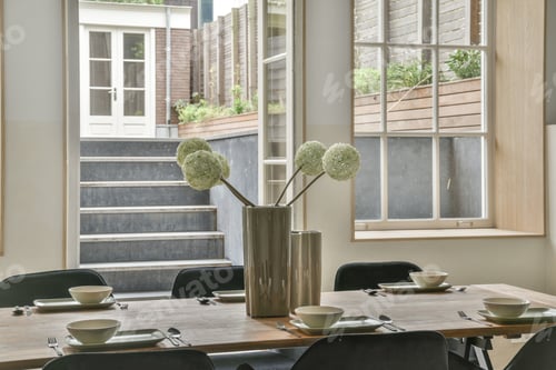 Preview: Cozy spacious and bright dining area