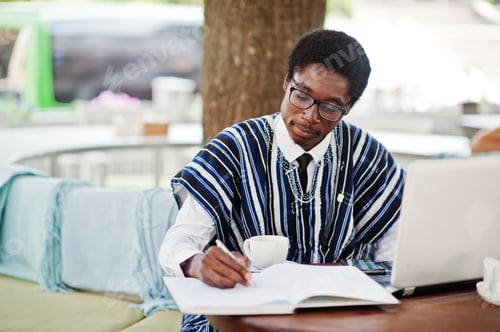 Preview: African man in traditional clothes