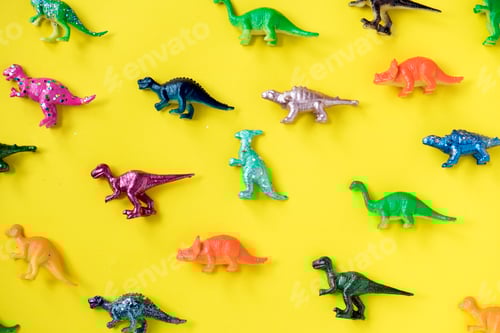 Preview: Various animal toy figures in a colorful background