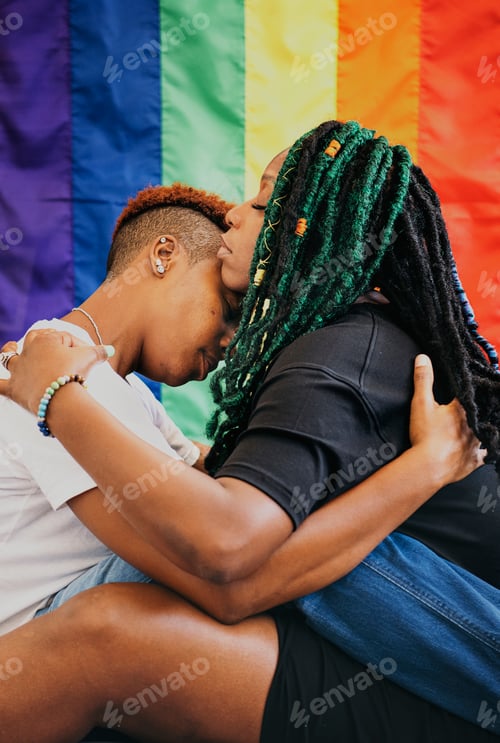Preview: Lesbian couple love