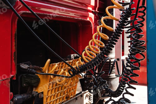 Preview: Pneumatic hoses for supplying compressed air to the truck