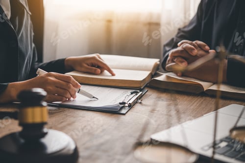 Preview: Lawyers give advice about judgment, agreements, justice Customer