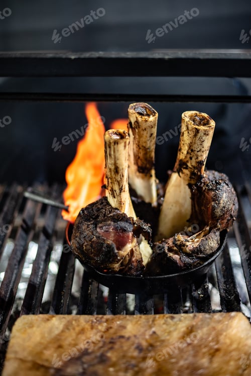 Preview: Grilled meat with bones