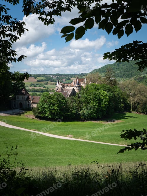 Preview: Scenic view of Chateau de Pupetieres in Isere, France