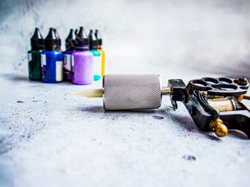 Preview: tattoo machine, Close-up ,color tattoo concept, preparation for tattooing, tattoo parlor.
