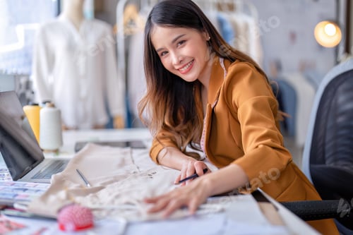 Preview: Young professional clothes fashion designer