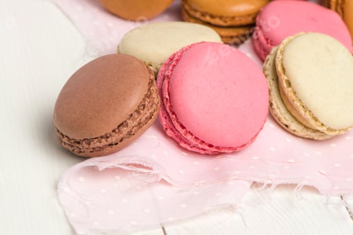 Preview: Delicious Macarons