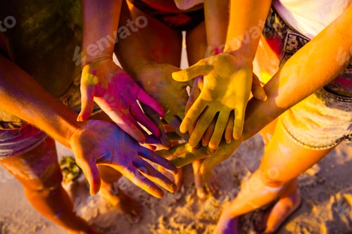 Preview: Playing with colored powder