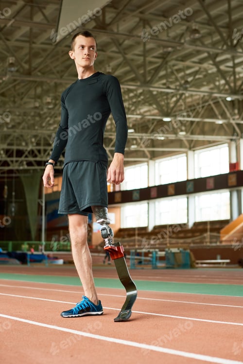 Preview: Handicapped Sportsman Ready for Training in Stadium