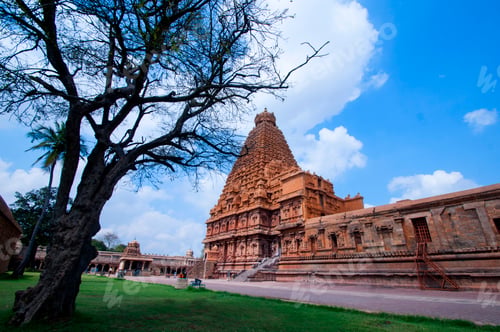 Preview: Brihadeeswarar Temple in Thanjavur, UNESCO World Heritage Site.