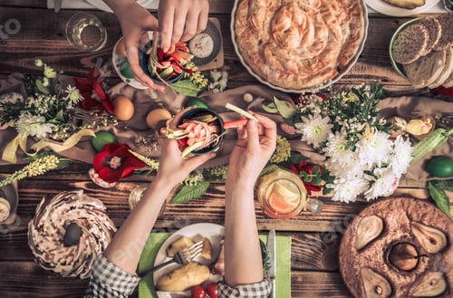 Preview: Apartment-feast of friends or family at the festive table.