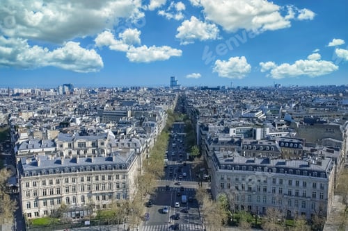 Preview: Paris, beautiful Haussmann facades and roofs