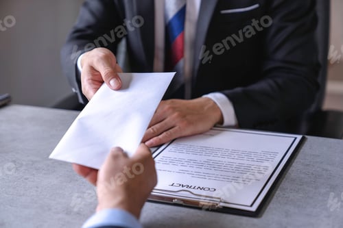 Preview: Businessmen or politicians agree to accept bribes given in envelopes. To do illegal business, corrup