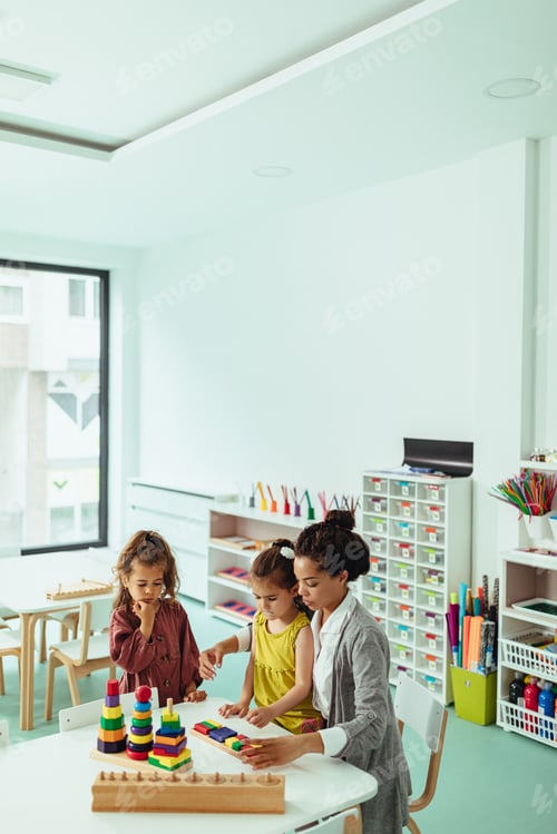 Preview: Stimulating young minds