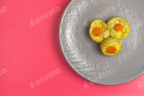 Preview: top view cooked squash slices inside grey plate on the pink background food vegetable dinner dish