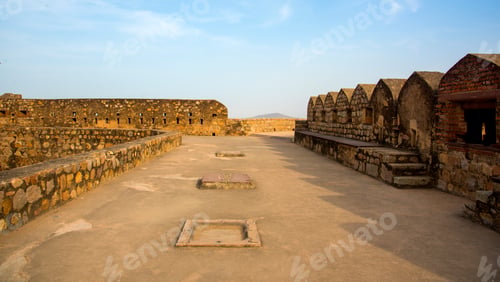 Preview: Defence wall of Jhansi Fort, Jhansi, Uttar Pradesh, India