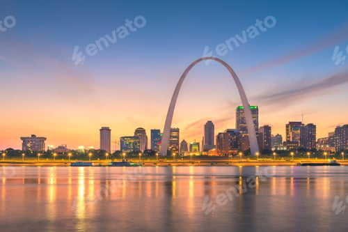Preview: St. Louis, Missouri, USA downtown cityscape on the river