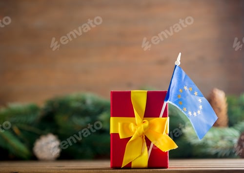 Preview: Little gift box with Europe Union flag