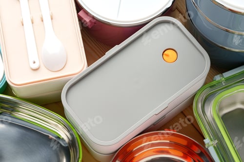 Preview: Many plastic food containers in a shop for background