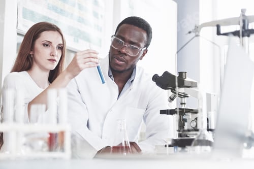 Preview: Laboratory laboratories conduct experiments in the chemical laboratory