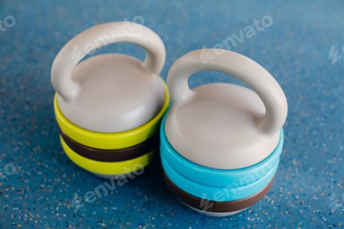 Preview: Two kettle bells