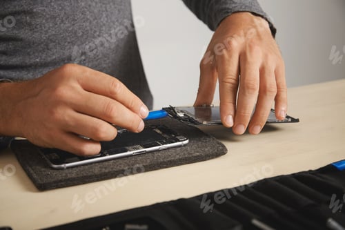 Preview: Computer and phone repairment service