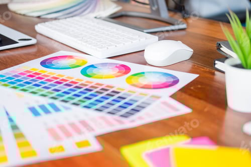 Preview: Graphic design partners working together renovation and technology concept - on a desktop computer