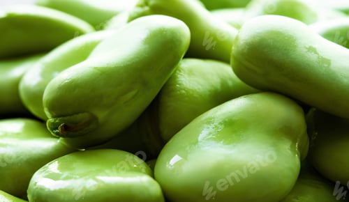 Preview: Green raw soy beans