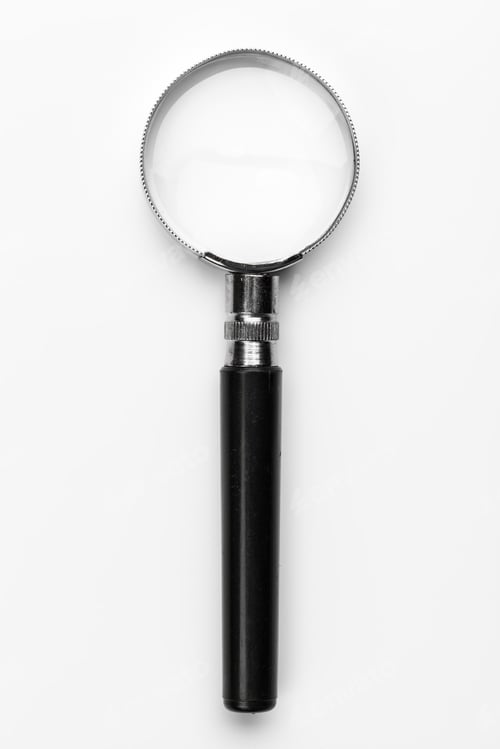 Preview: Magnifying glass isolated on the white background
