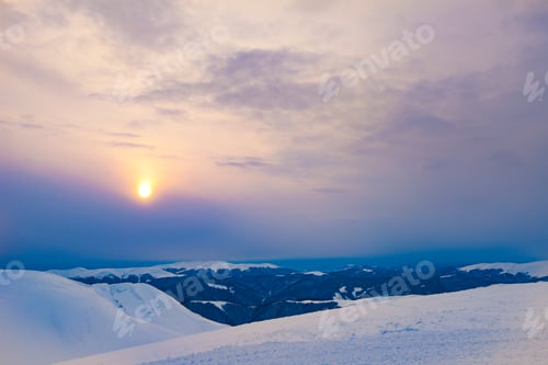 Preview: Magical view of the snow-covered ski base