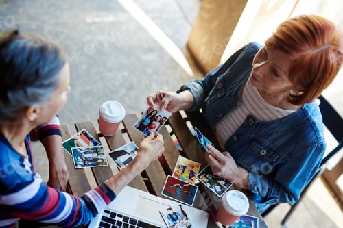 Preview: Leisure of buddies