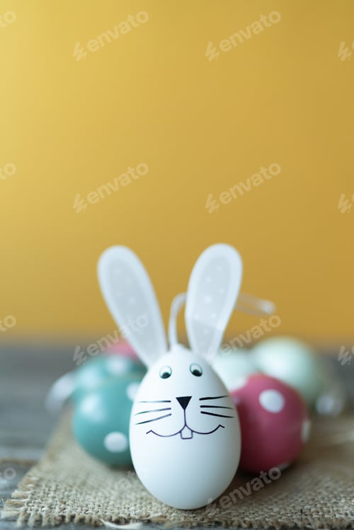 Preview: Easter eggs and cute bunny