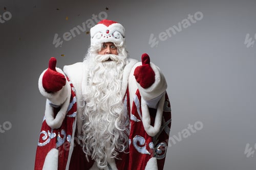 Preview: Santa claus likes something