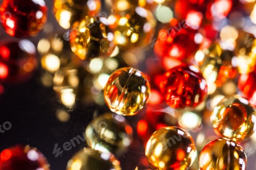 Preview: scattering the capsules and tablets